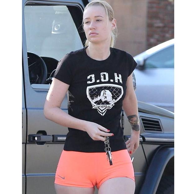 25P Cameltoe
