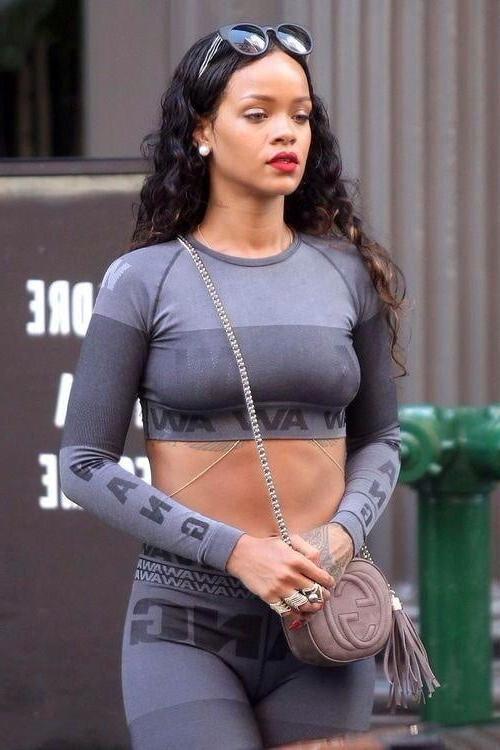 25P Cameltoe