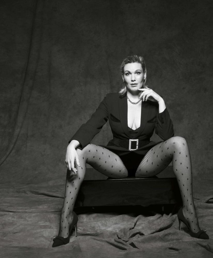 25P Marlijn Weerdenburg - Dutch Actress and Musician 5