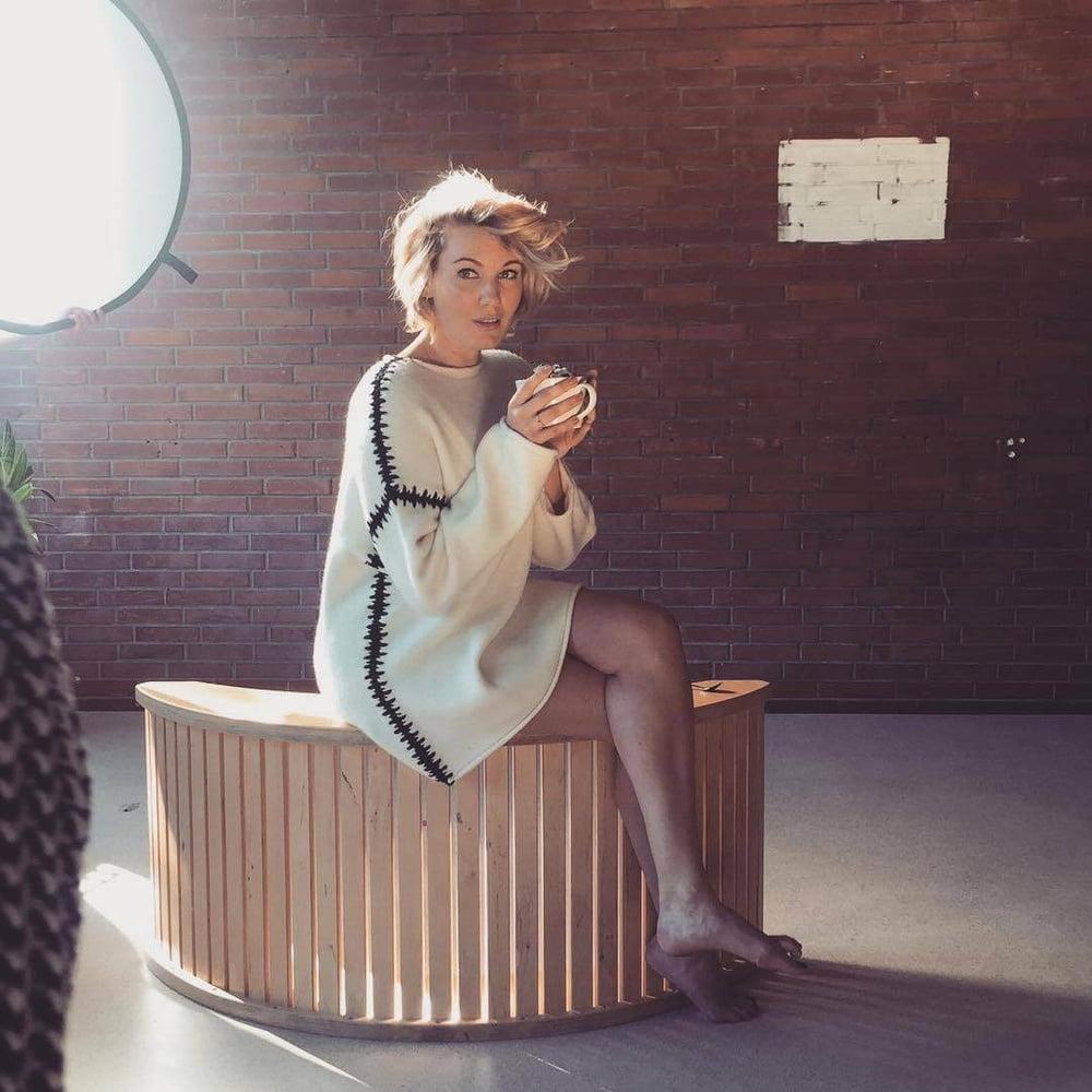 25P Marlijn Weerdenburg - Dutch Actress and Musician 5