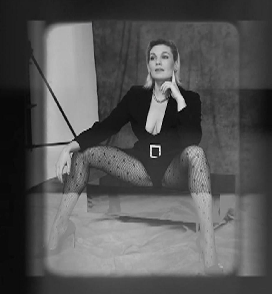 25P Marlijn Weerdenburg - Dutch Actress and Musician 5