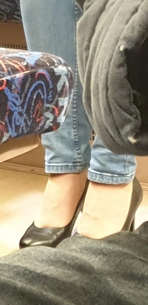 25P Sexy High Heels and Nylon 3