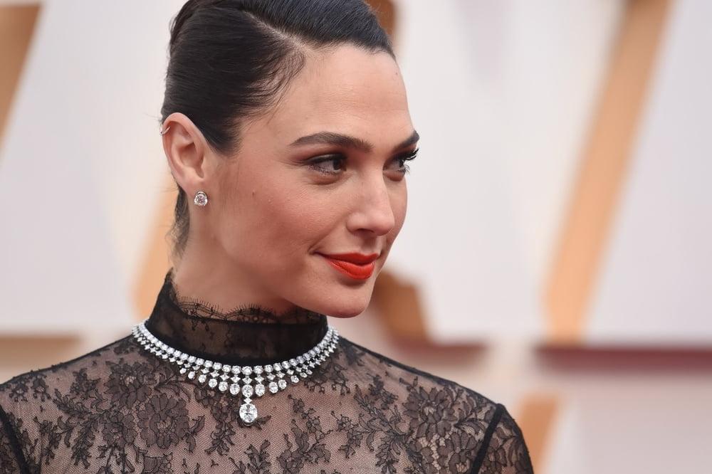 25P Gal Gadot - Oscars - VF Party '20