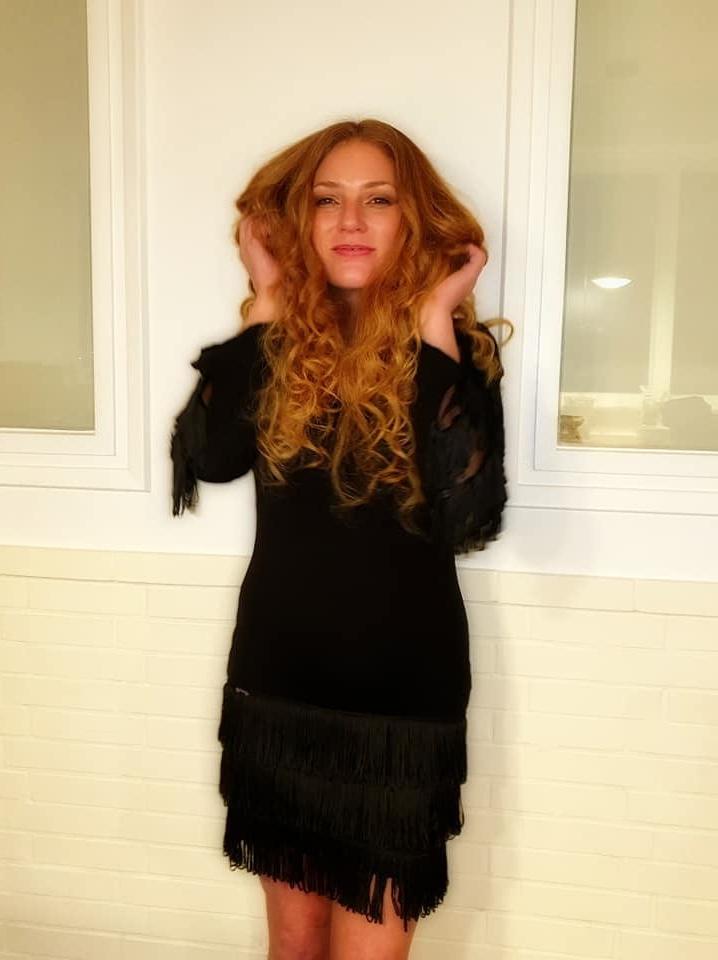 24P Hot Dutch redhead mom Diana posing sexy