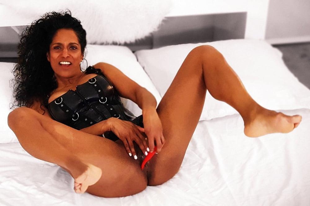 25P Jayna Naveen Healthy Masturbation Cunt &amp; Asshole
