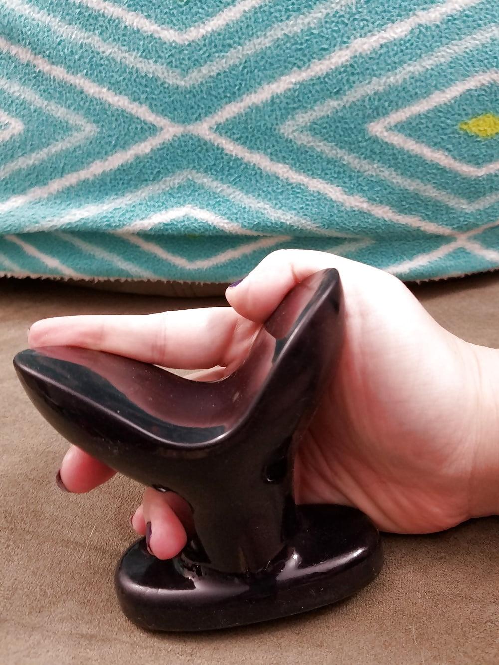 8P Anchor Plug Play... Wife with large toys... Milf home alone
