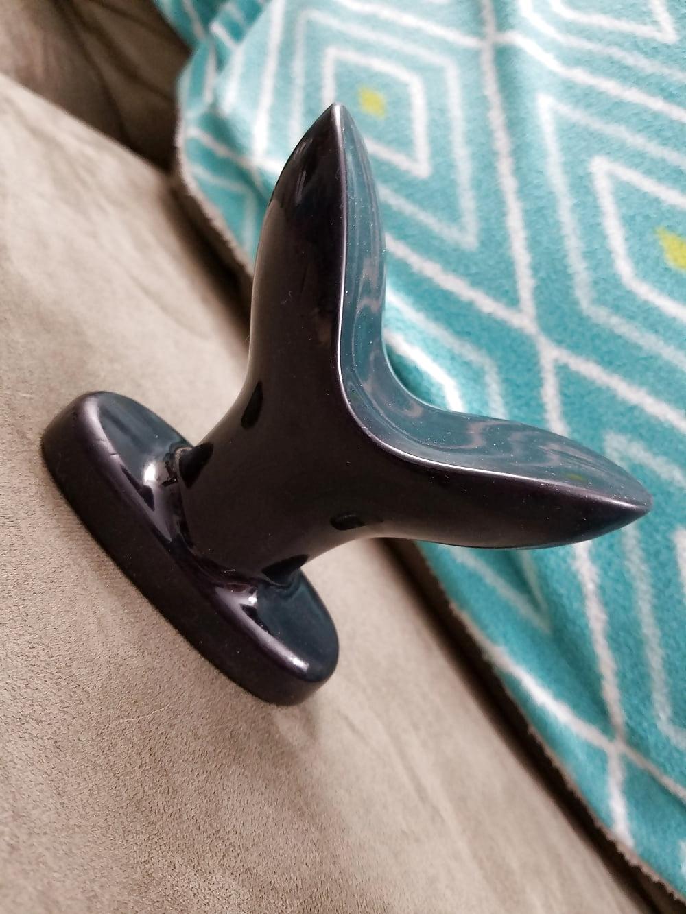 8P Anchor Plug Play... Wife with large toys... Milf home alone