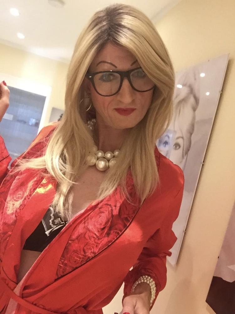 13P shemale milf 2021 10
