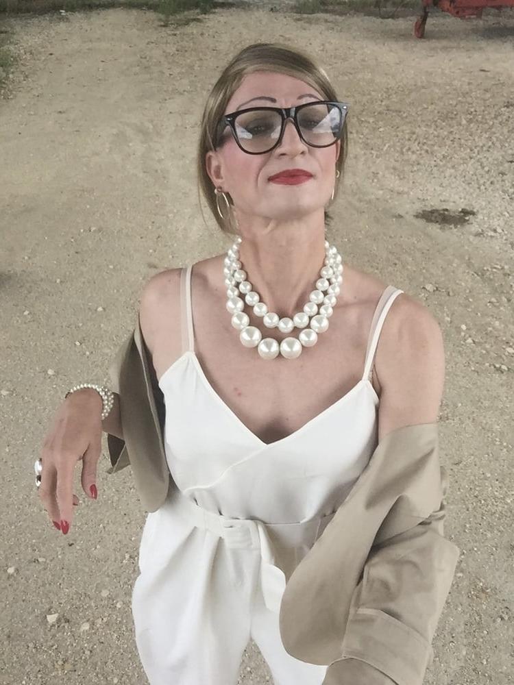 15P Shemale Milf 2021 6