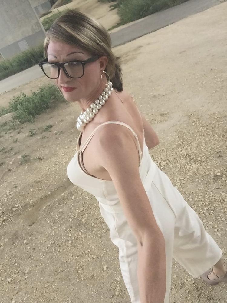 15P Shemale Milf 2021 6