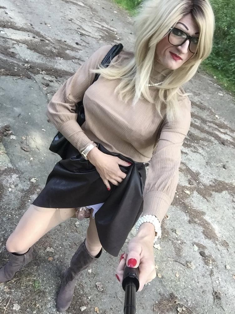 25P Shemale milf 2021 12