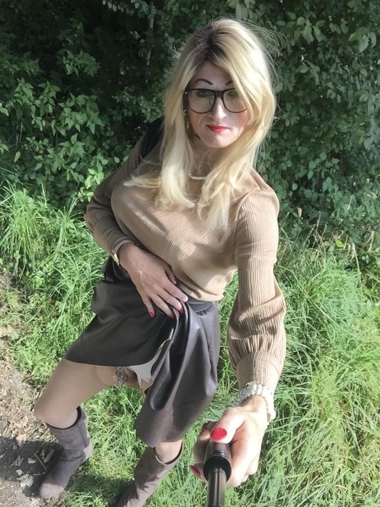 25P Shemale milf 2021 12