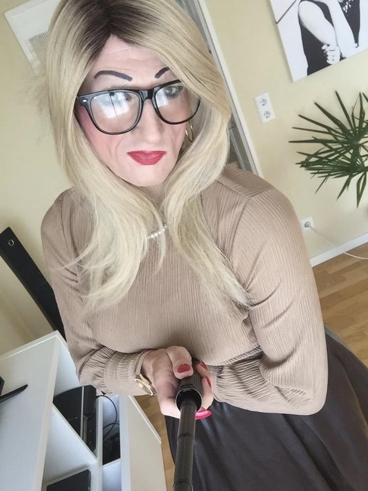 16P Shemale Milf 2021 13