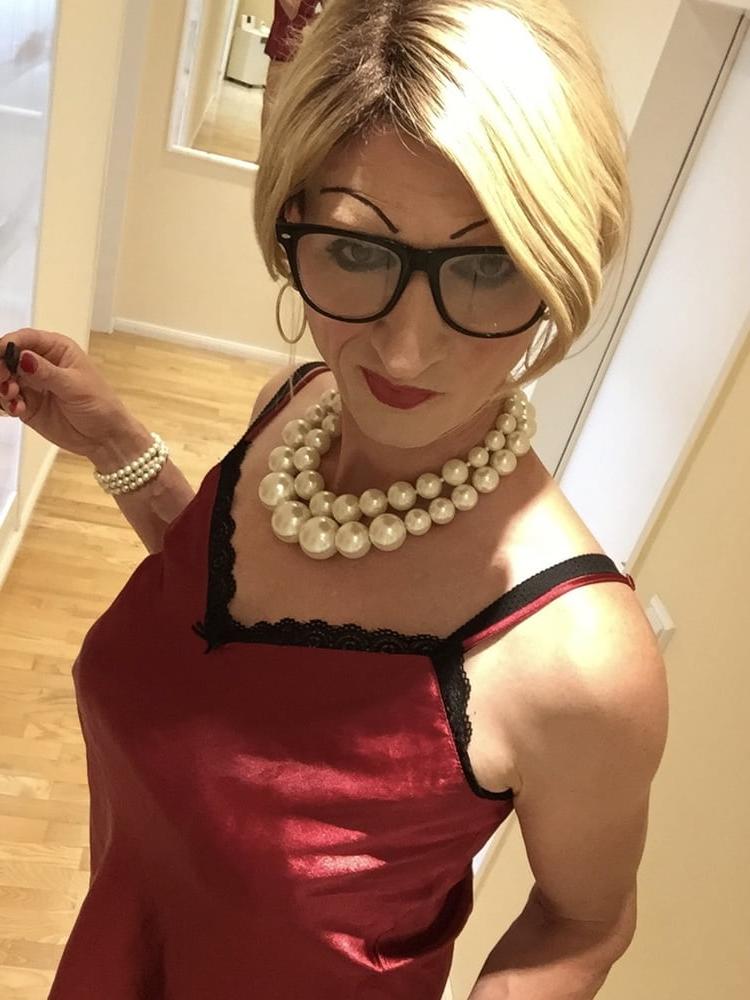 20P Shemale Milf 2021 5