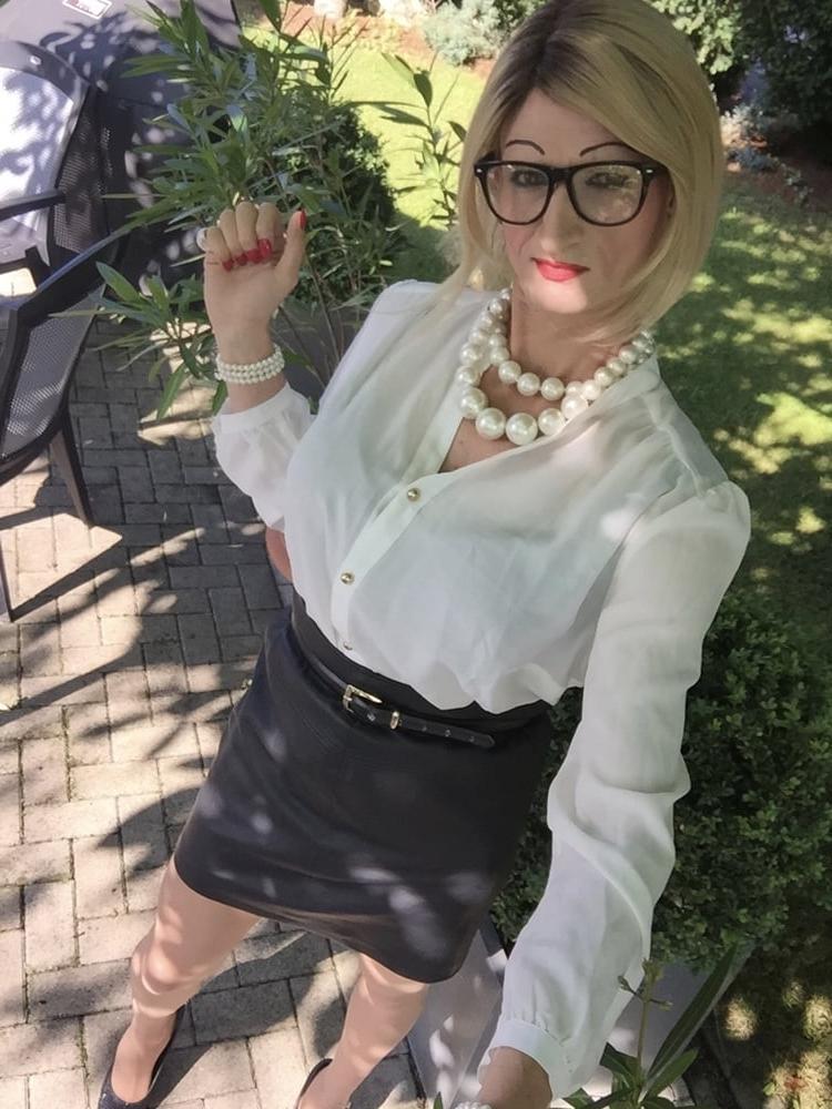 24P Shemale milf 2021 7