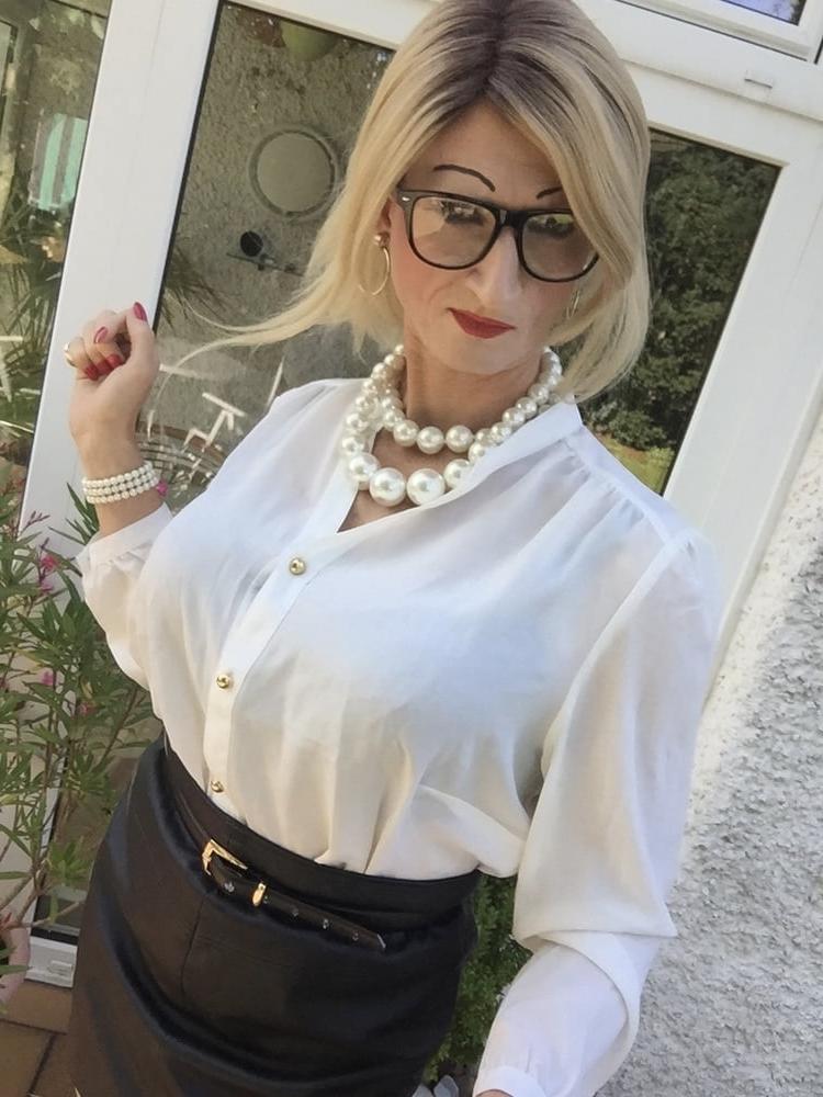 24P Shemale milf 2021 7