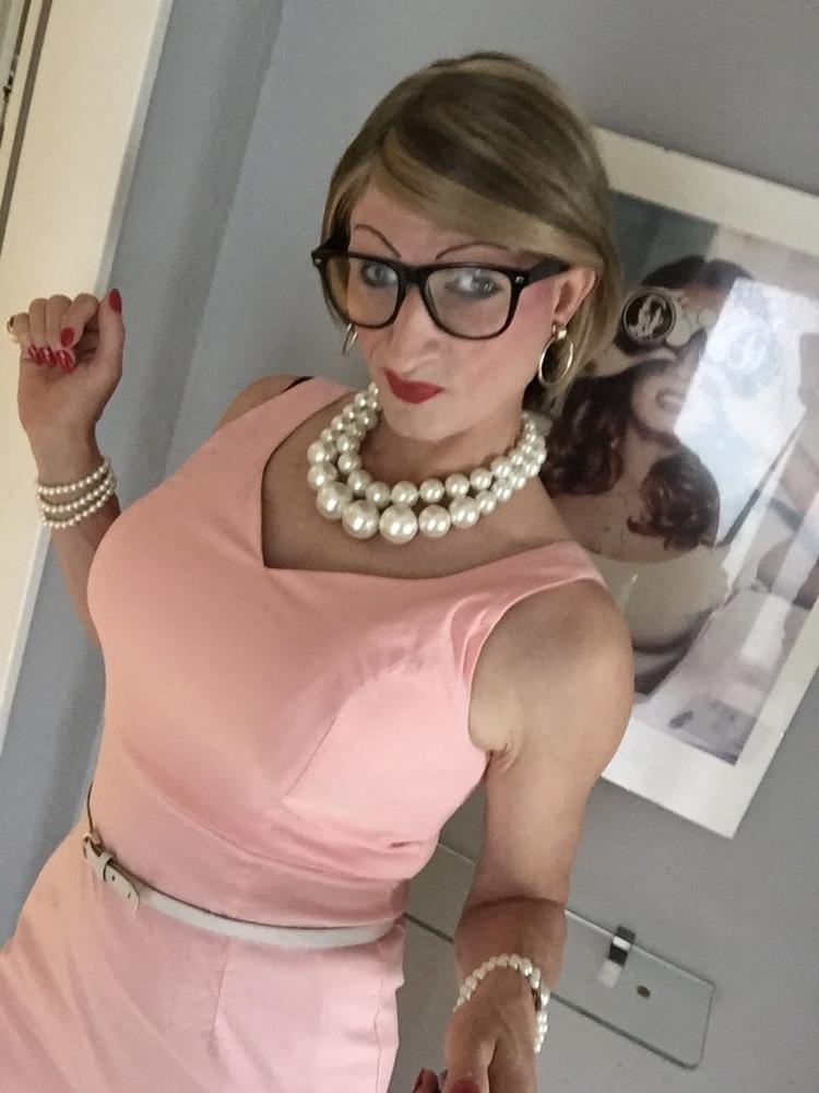 24P Shemale milf 2021 7