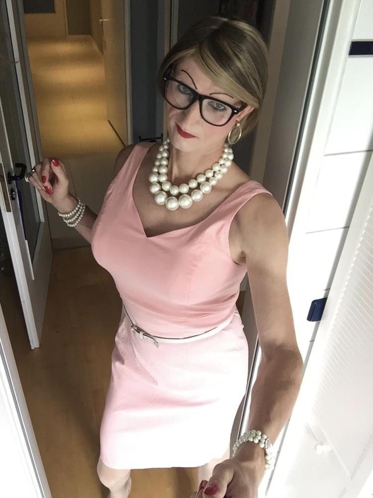 24P Shemale milf 2021 7