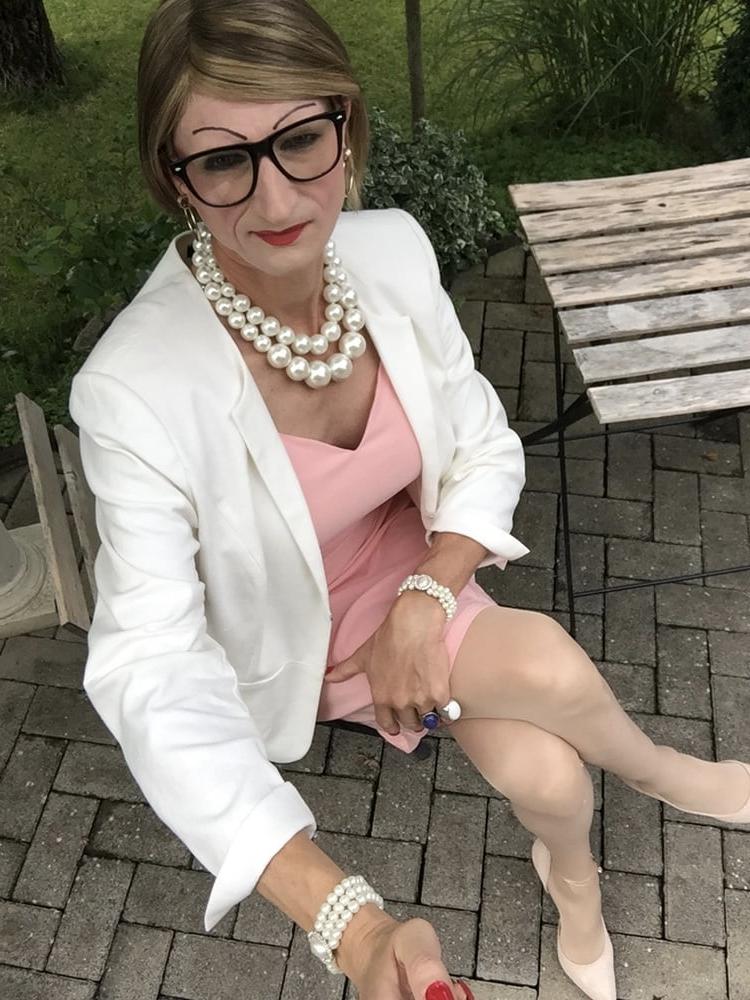 24P Shemale milf 2021 7