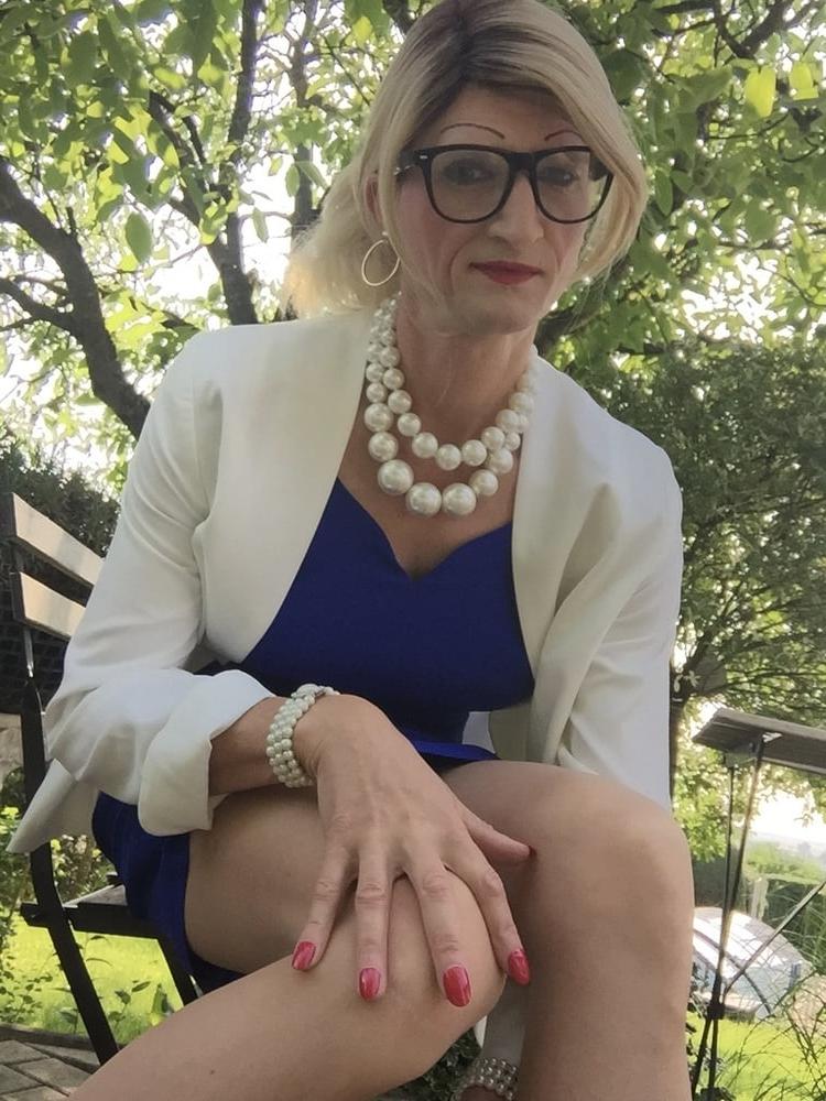 24P Shemale milf 2021 7