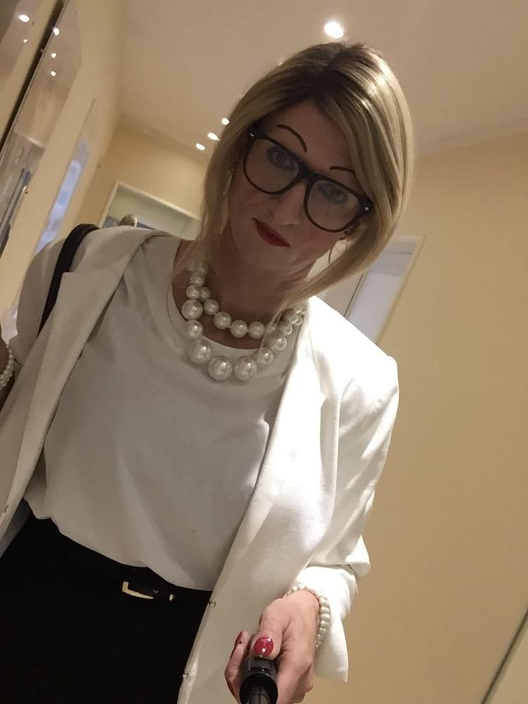 24P Shemale milf 2021 7