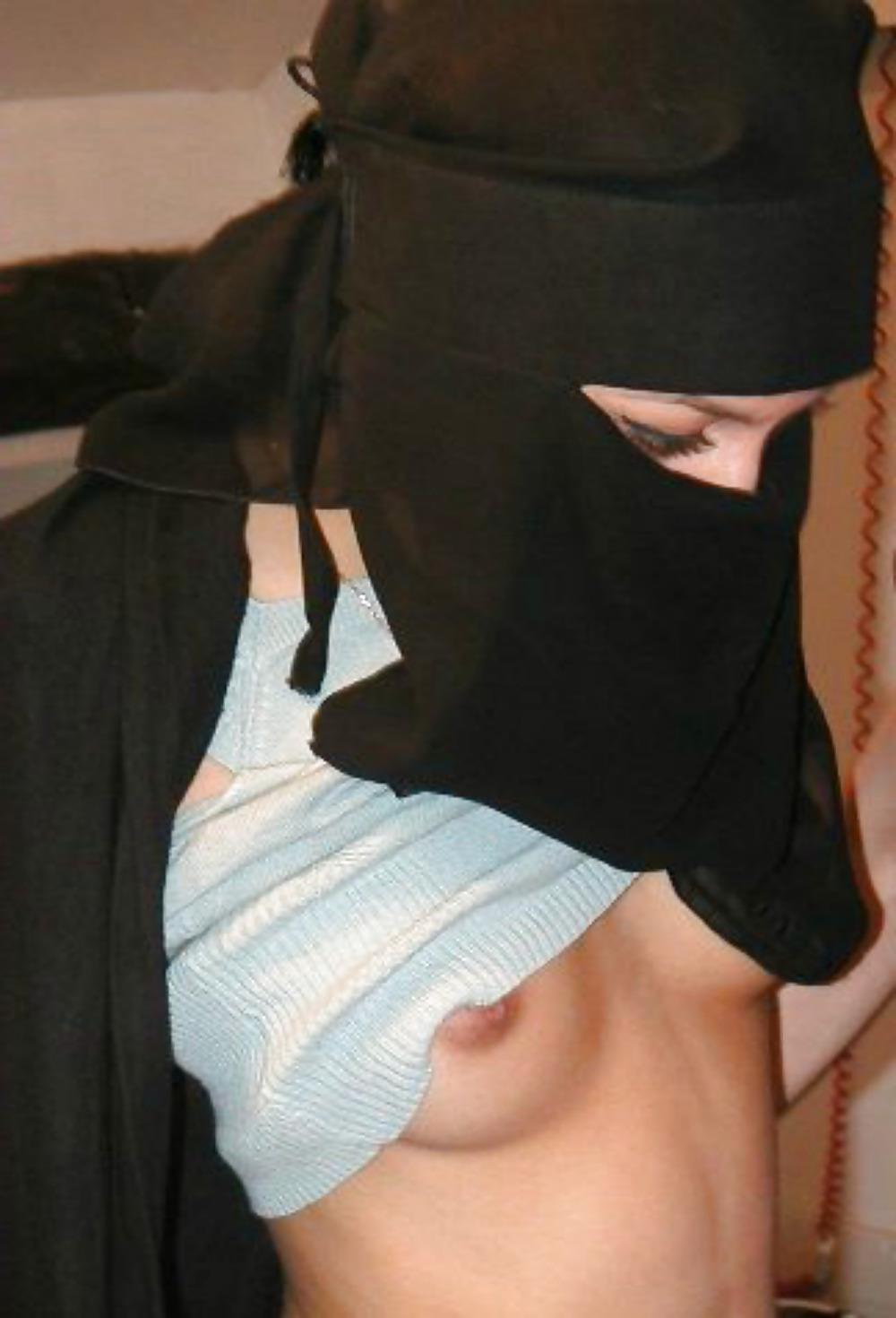 22P Behind the veil