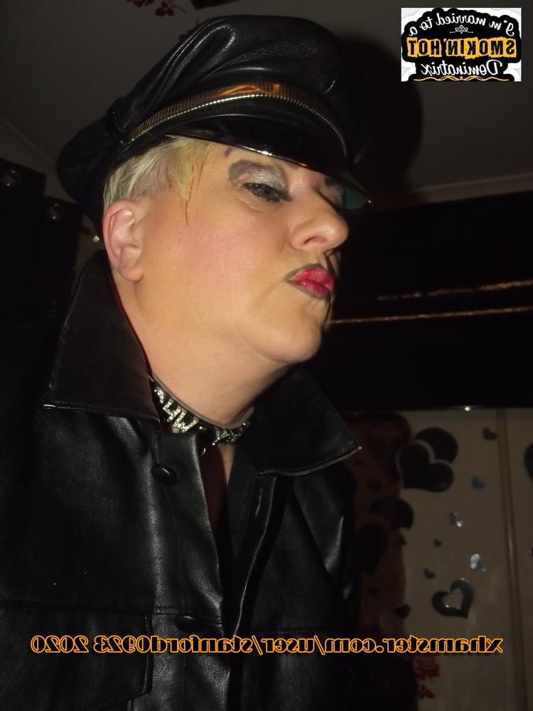 25P SMOKING DOMINATRIX PT 1