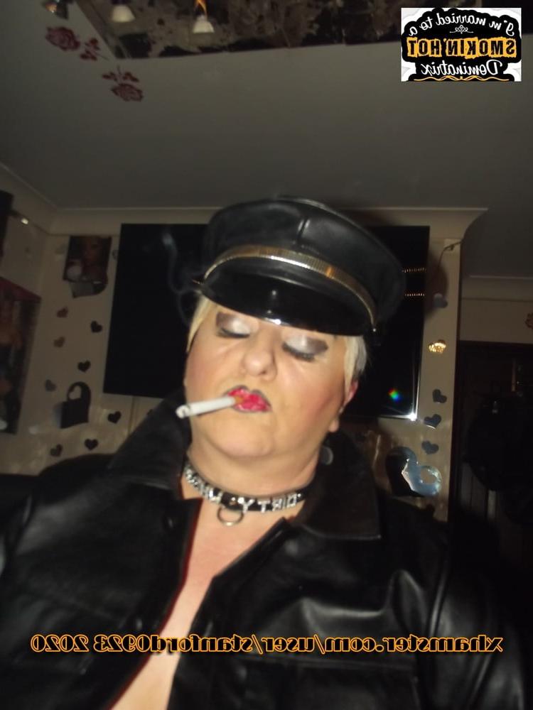 25P SMOKING DOMINATRIX PT 1