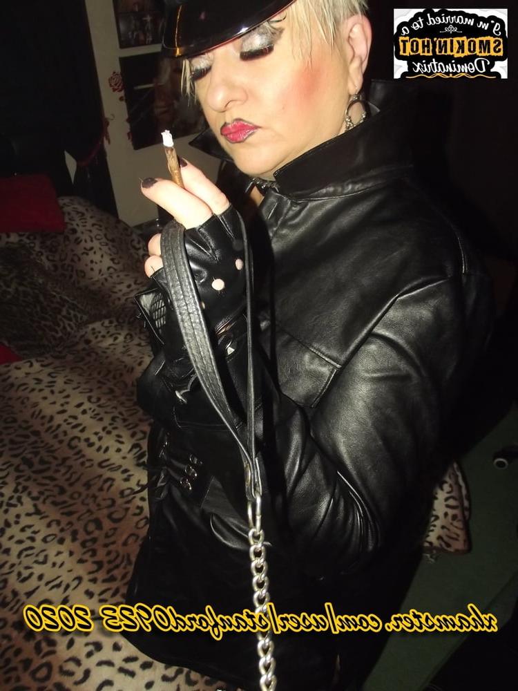 25P SMOKING DOMINATRIX PT 2