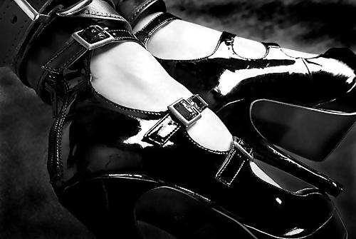 21P Black and White 122!