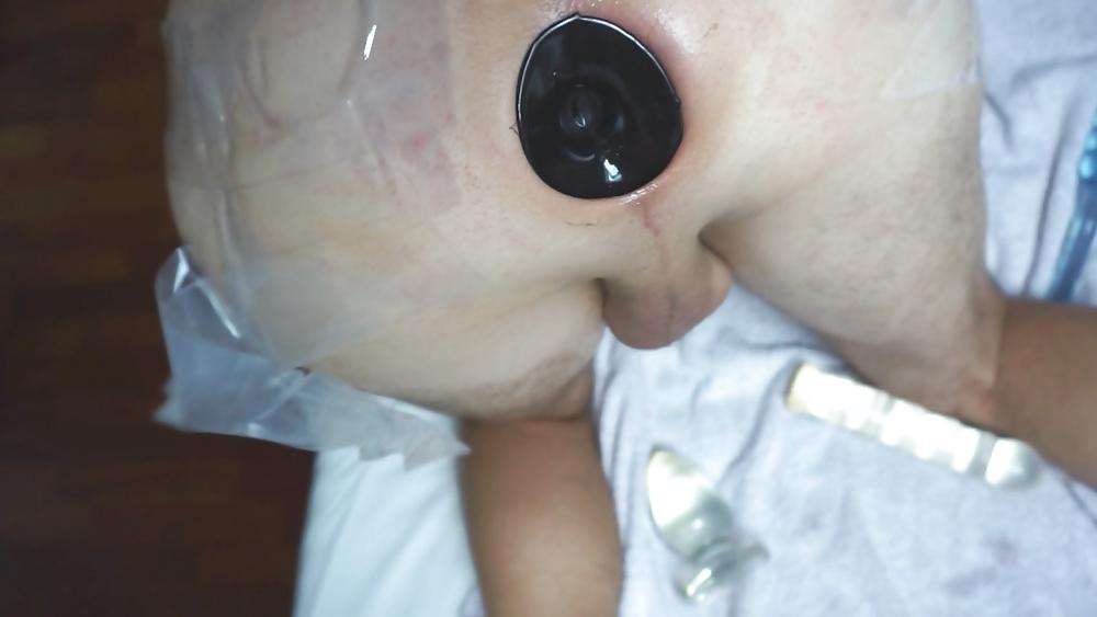 7P My new 7,5cm diameter anal plug fucking my asshole