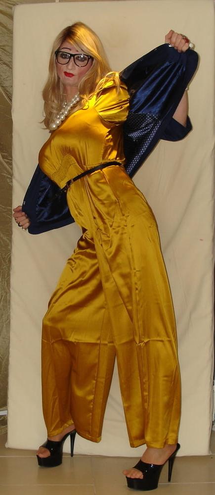 25P Shemale Milf 2021 4