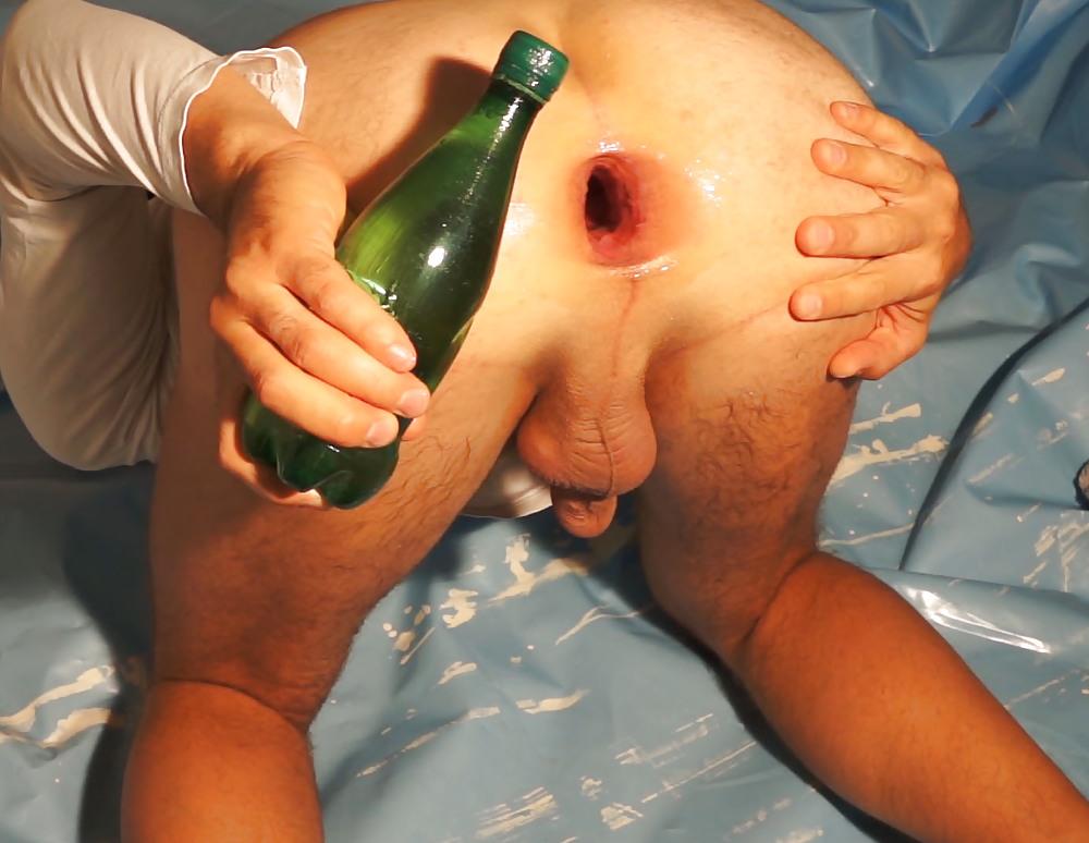 11P A big bottle spreading my asshole to a fantastic gape Part 1