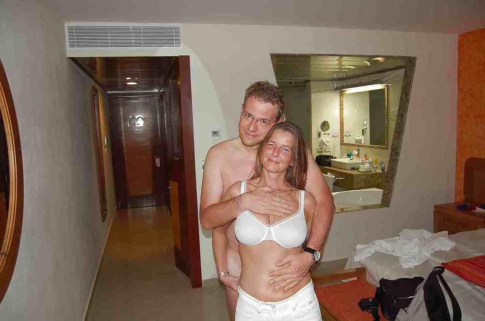 25P Blonde Wife's Home Pics