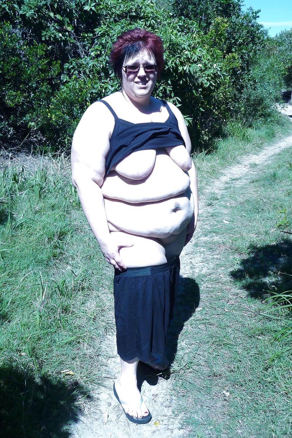 25P Bitch At The Beach