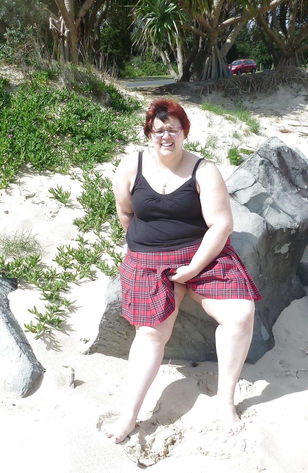 25P Bitch At The Beach