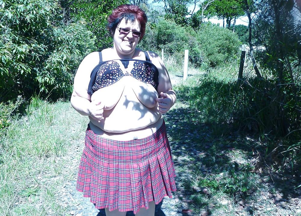 25P Bitch At The Beach