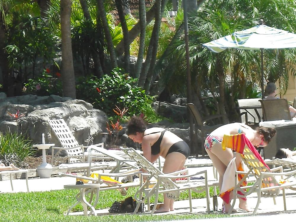 25P Candid Poolside BBW 2