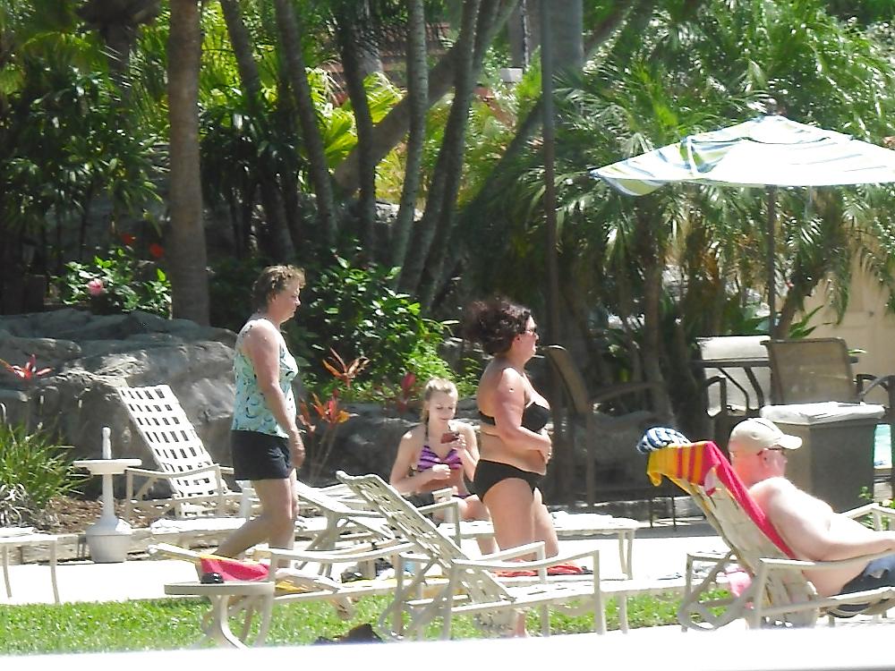 25P Candid Poolside BBW 2