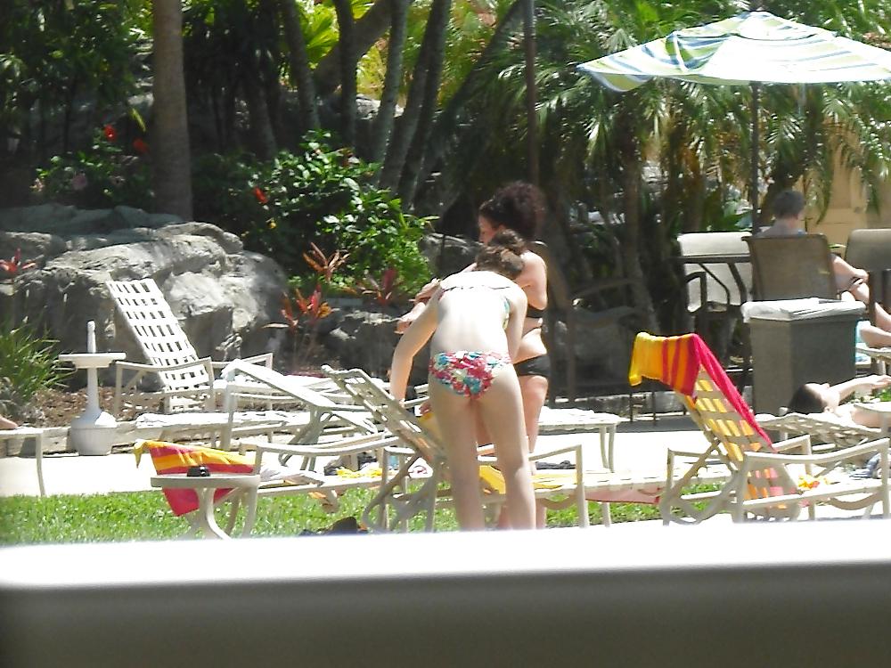 25P Candid Poolside BBW 2