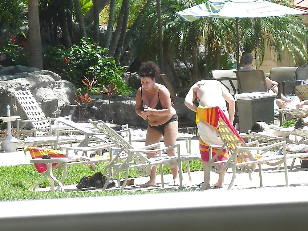 25P Candid Poolside BBW 2