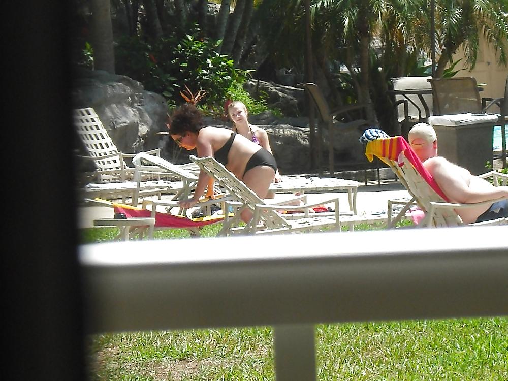 25P Candid Poolside BBW 2