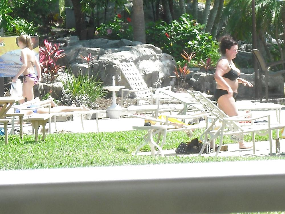 25P Candid Poolside BBW 2