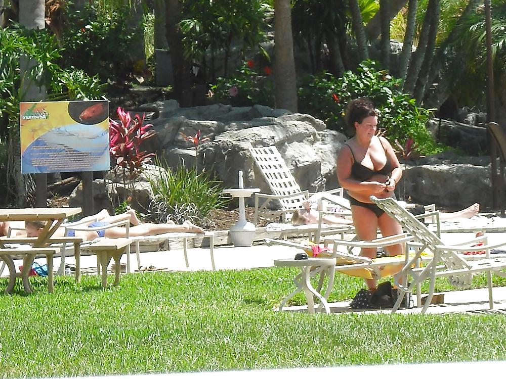25P Candid Poolside BBW 2