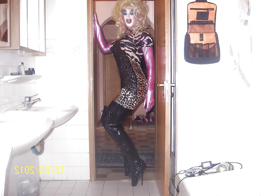 25P Make up and hair girls