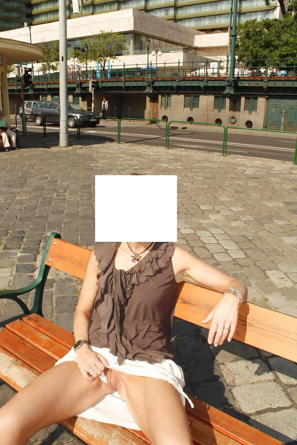 15P Wife in summer holiday