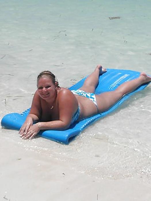 10P Hot Dutch Chubby (Non Nude)