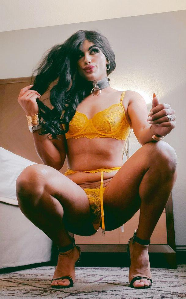 21P Mikah Doll nude