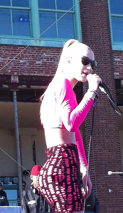 15P Iggy Azalea Pawg