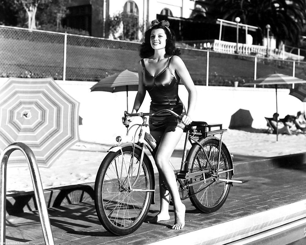 9P Rita Hayworth, a Diva from the Past